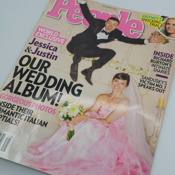 People Magazine November 5 2012 Issue Justin Timberlake Wedding - Picture 2 of 6